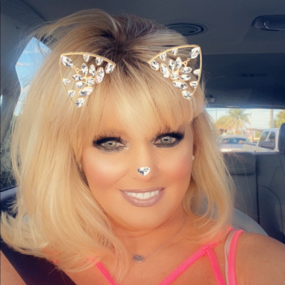 Meet your Posher, Kim